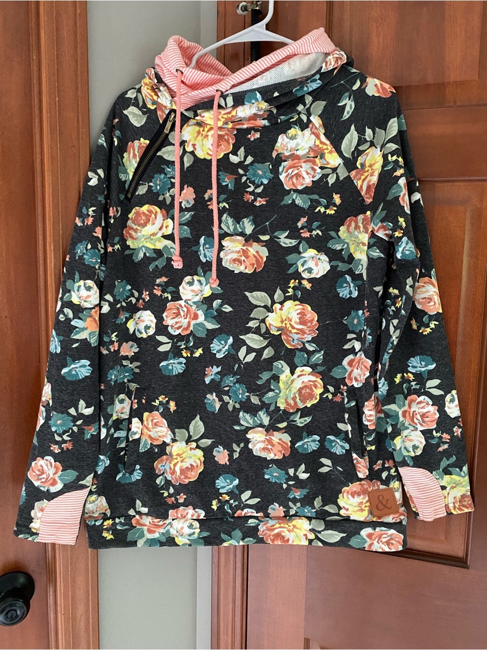 Women’s double hooded sweatshirt size XL